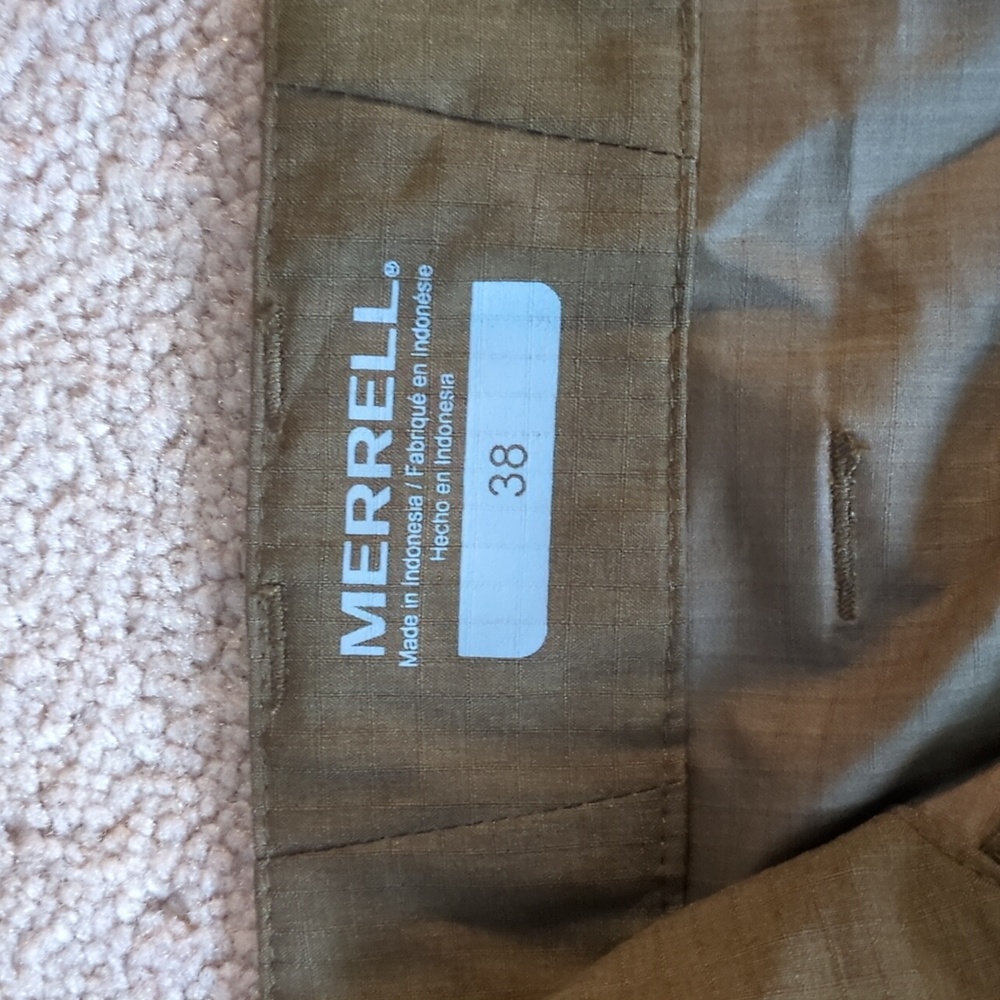 Merrell zip off shell - Picture 2 of 3